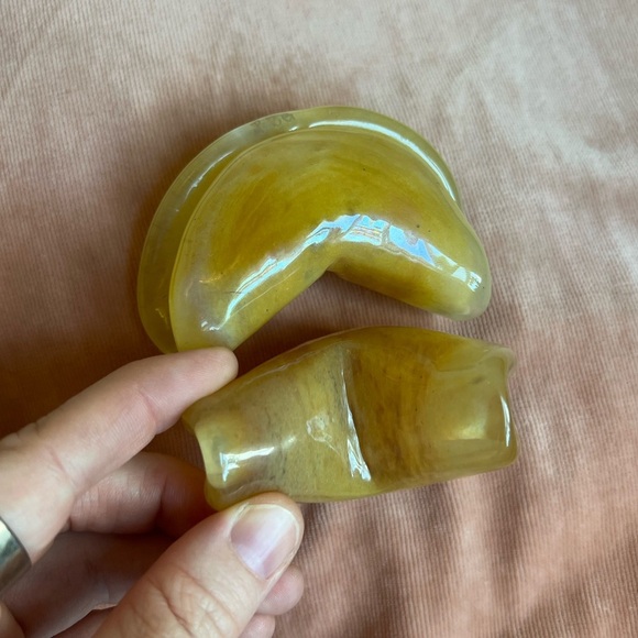 Handblown Glass Fortune Cookies Set of 2 Vintage Yellow Art Glass Sculptures - Picture 8 of 13